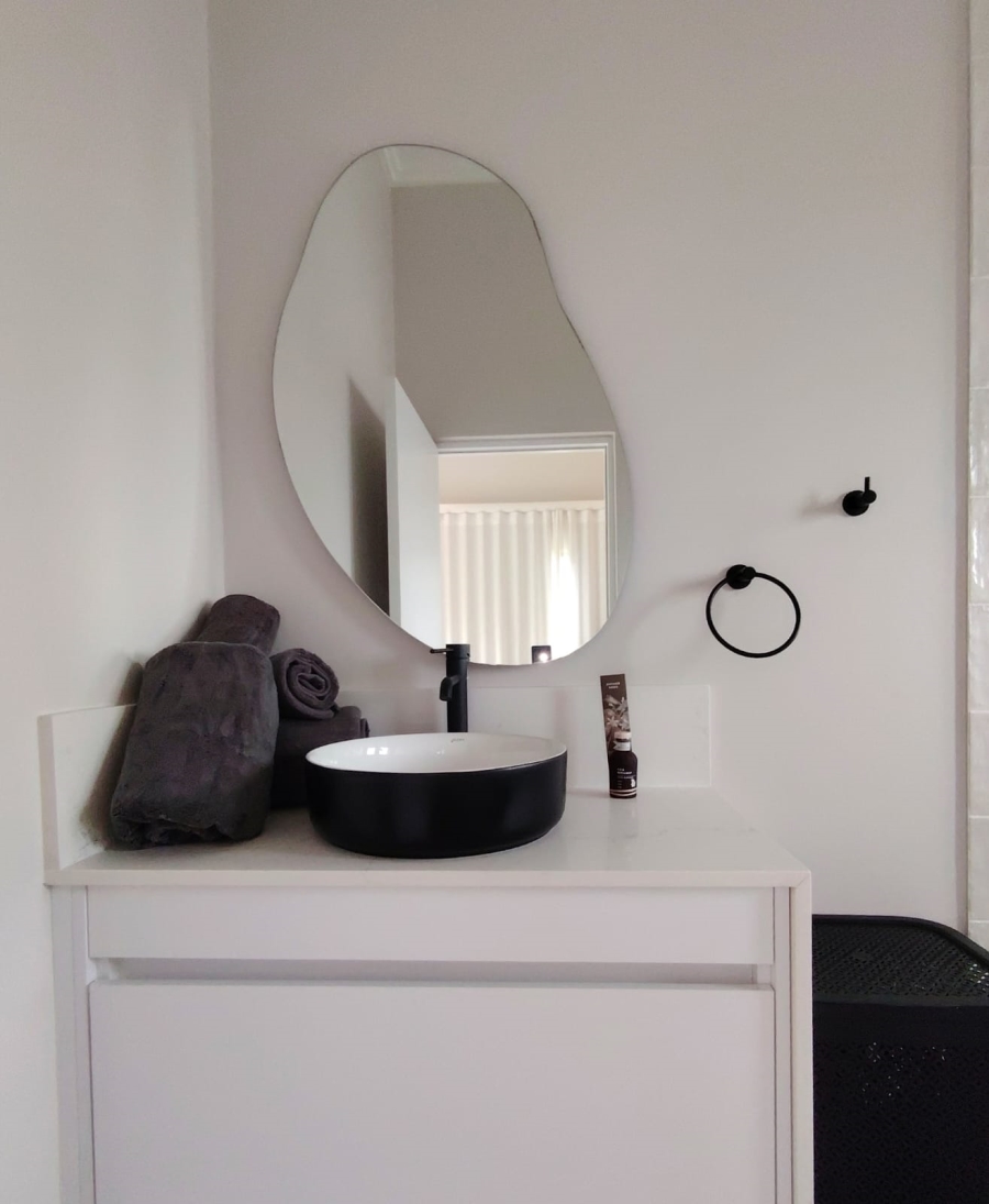 To Let 6 Bedroom Property for Rent in Brackenridge Western Cape